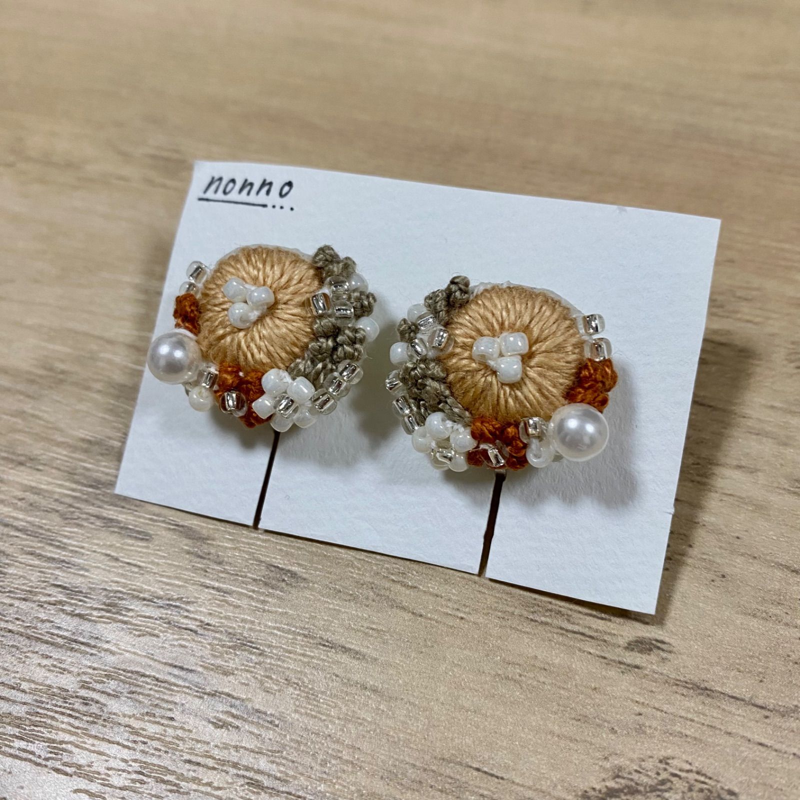 No.126 ハンドメイド ビーズ刺繍 ピアス イヤリング - ピアス