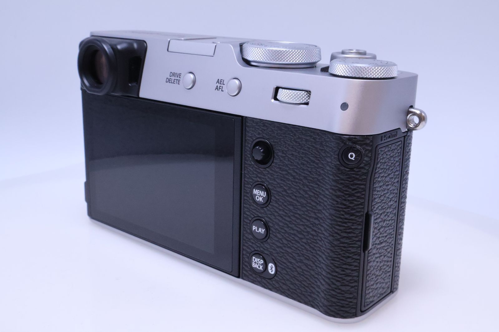 美品 X100VI シルバー　富士フィルム 多言語 富士フイルム FUJIFILM X100VI シルバー 日英二言語モデル｜新品通販