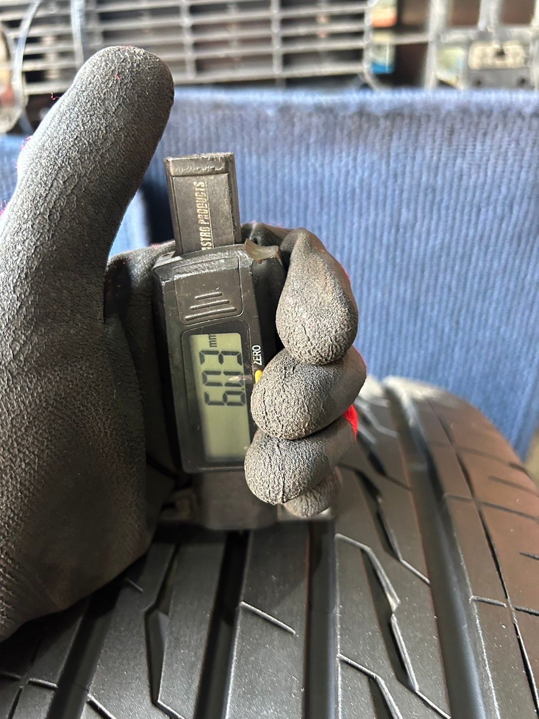 製造 溝7.5分山 BRIDGESTONE ALENZA LX100 1本 215 60R17 ASP3191 FFCRYSTALESIA_COM