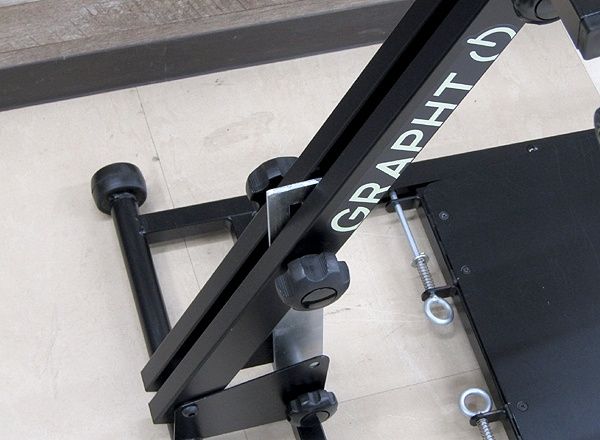 ドライビングシミュレーター ハンコンスタンド