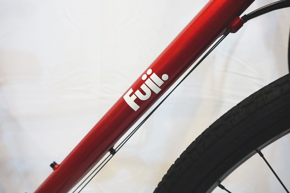 FUJI 「フジ」 KLUMSY 2022年モデル クロスバイク / バイチャリ