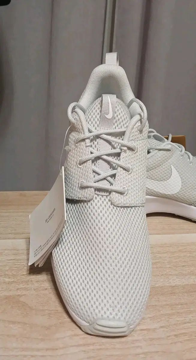 ナイキ ロッシグ