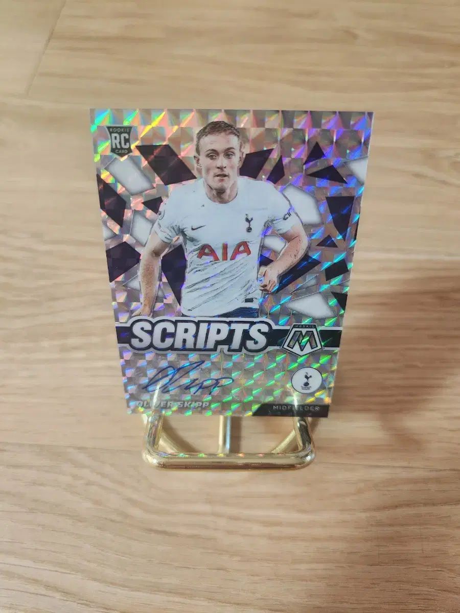 21-22 Panini パニーニMosaic トッテナム Oliver Skipp サインオート ルーキーサッカーカード