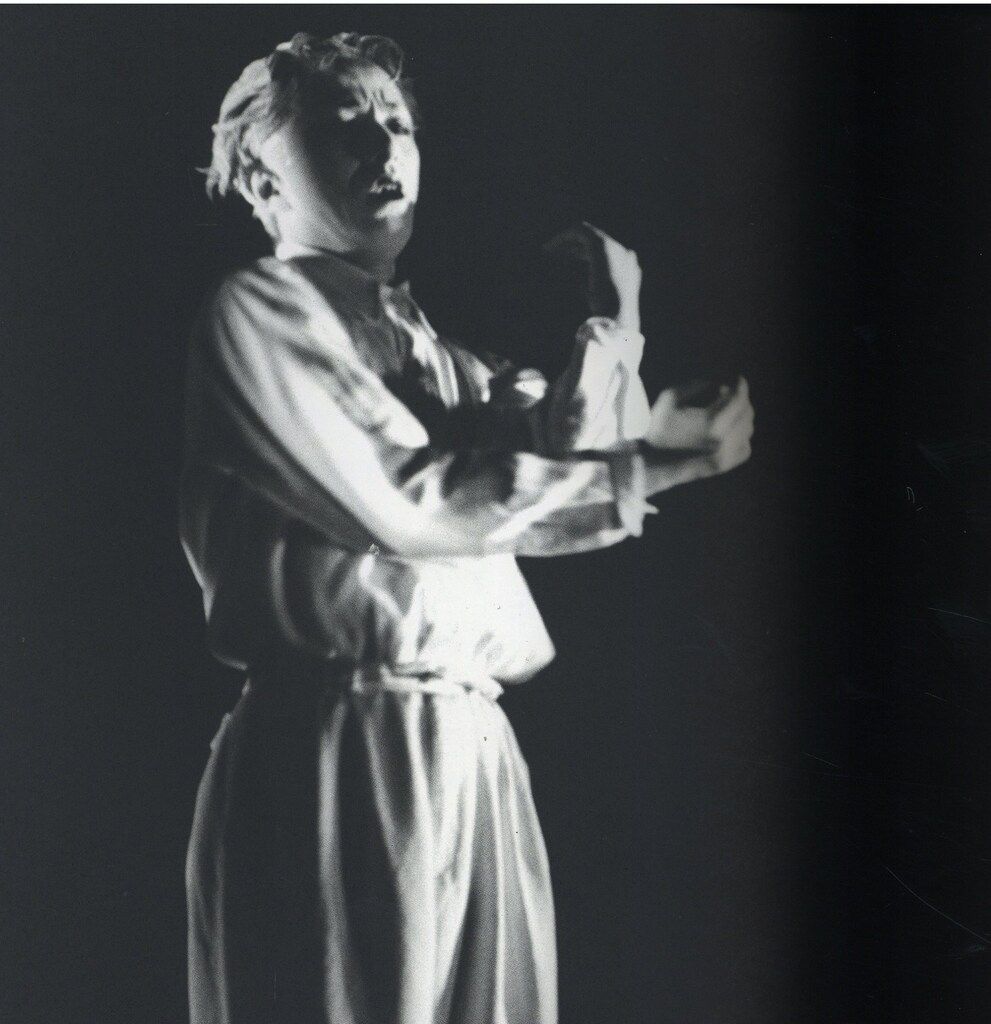 Foto tanz : 勅使川原三郎・宇宙 荒木経惟 写真集 荒木経惟 写真