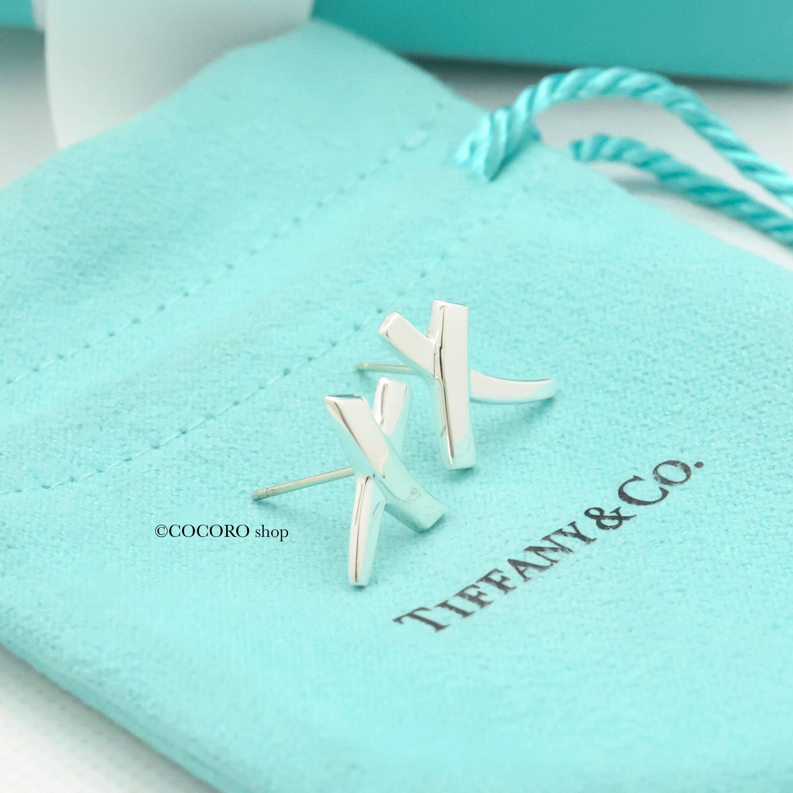 スタッド ピアス