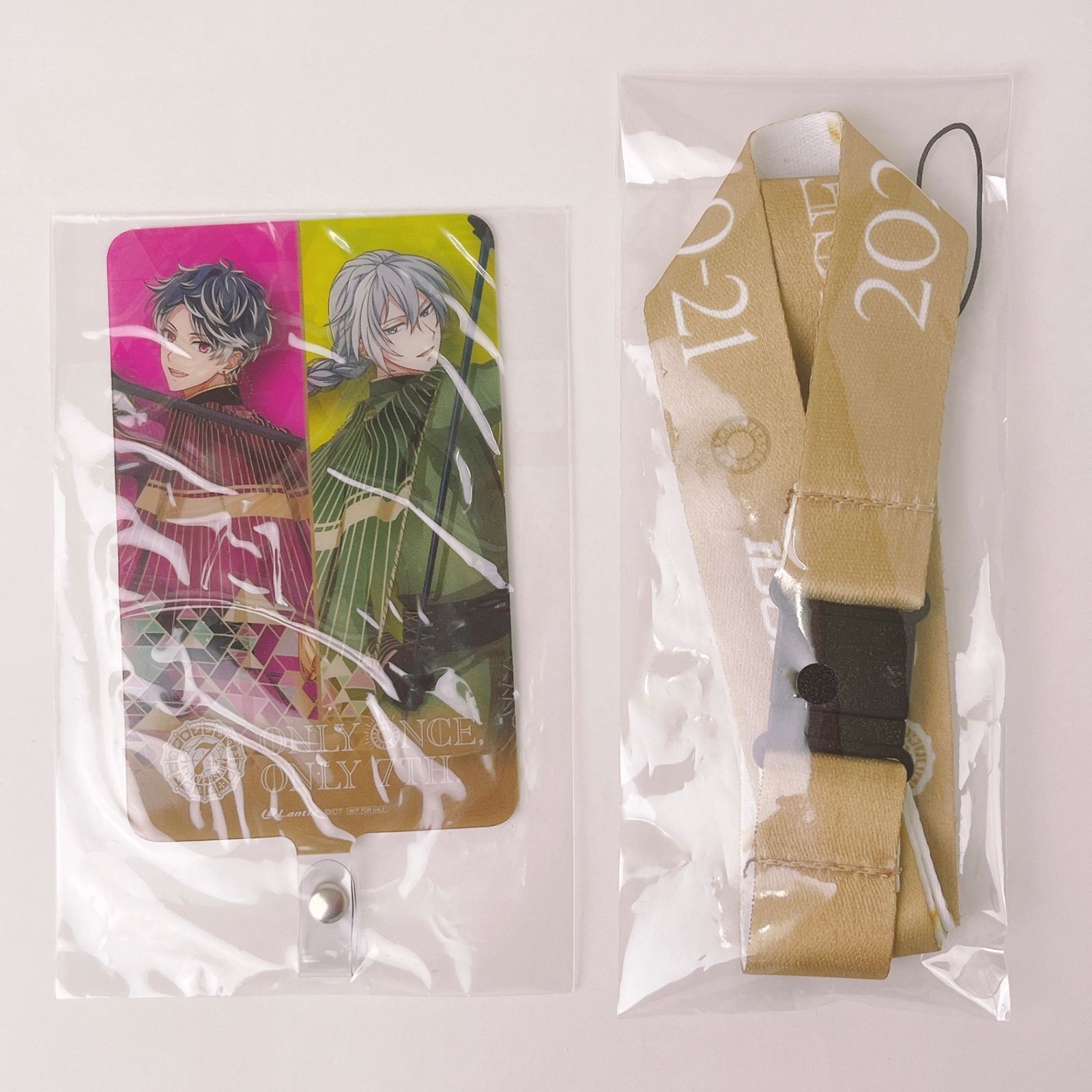 アイドリッシュセブン Re:valeセット G4Y缶バッジ フォンタブ 百 千