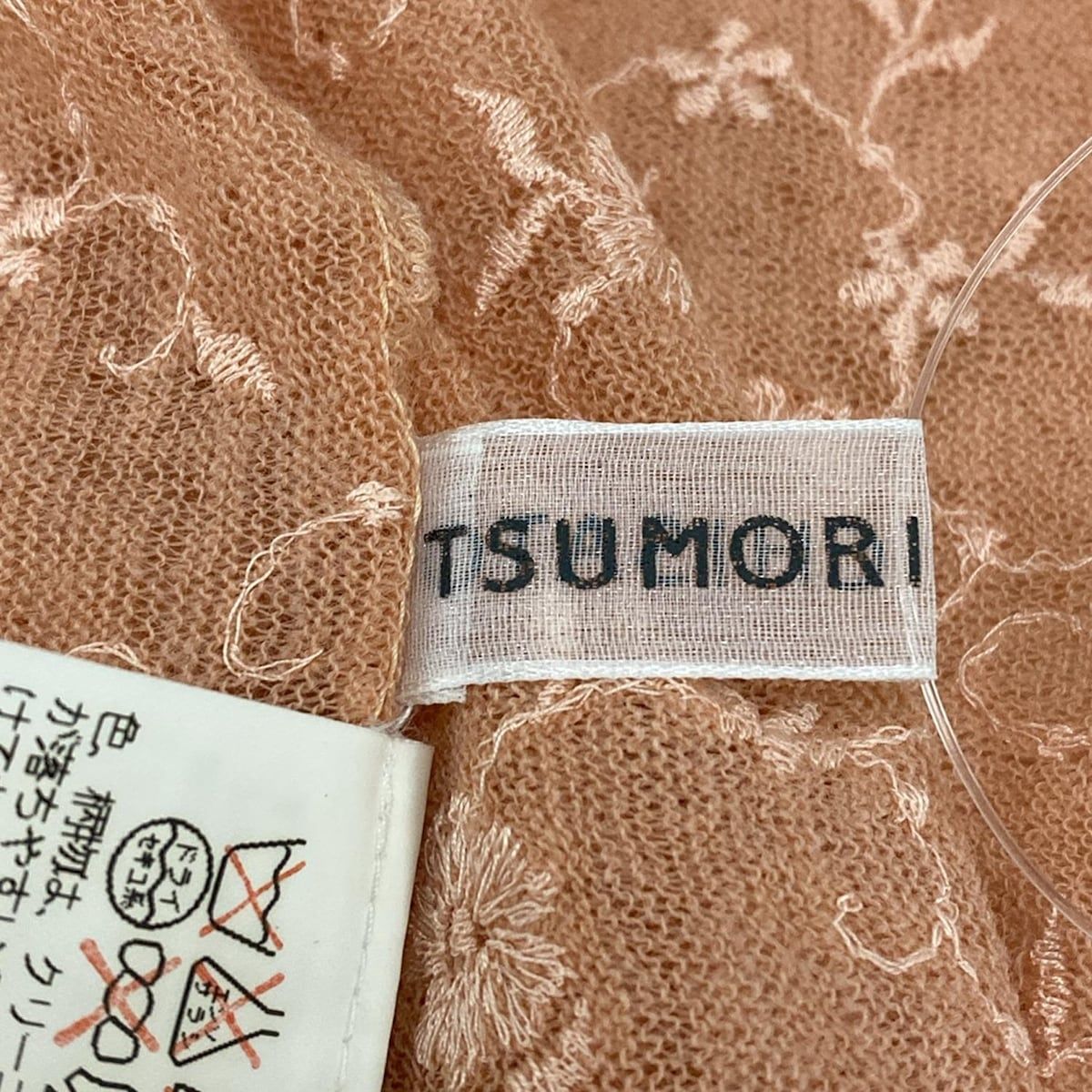 TSUMORI CHISATO 新品刺繍入りひざ丈スカート TSUMORI CHISATO（ツモリチサト）の「S ﾀﾞﾝｼﾝｸﾞﾌﾗﾜｰT（スカート