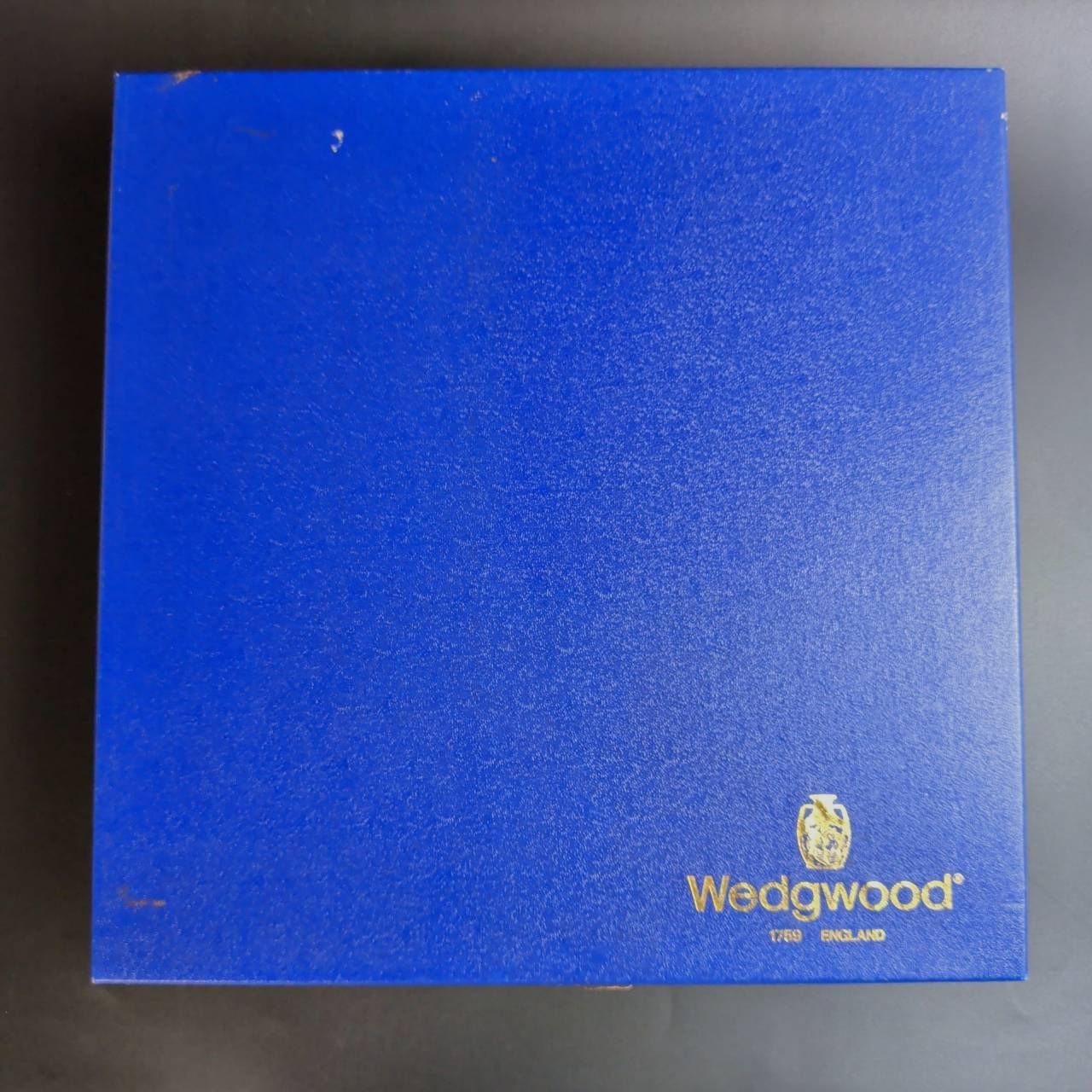 ウエッジウッド グレンミスト 黒壺 大皿2点セット 箱あり 使用感あり 花柄プレート