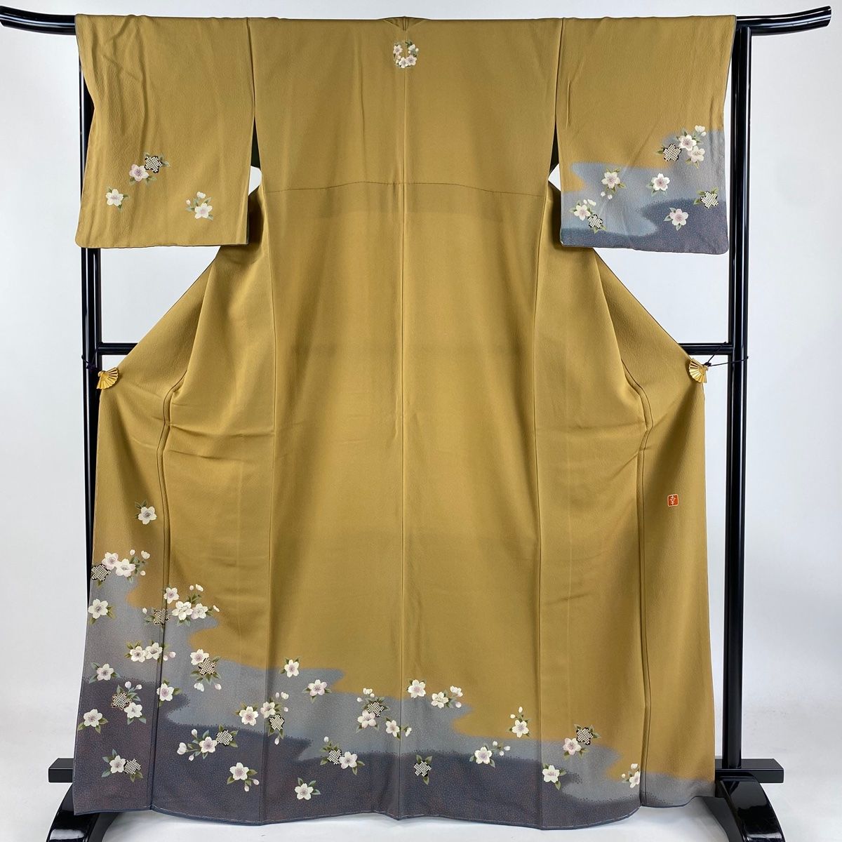 付下げ 身丈167cm 裄丈65cm M 袷 花井幸子 落款 桜 霞 刺繍 金糸