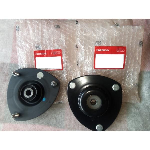 ホンダ純正 ストリーム用 フロント ショックアッパーマウント 左側 RN3