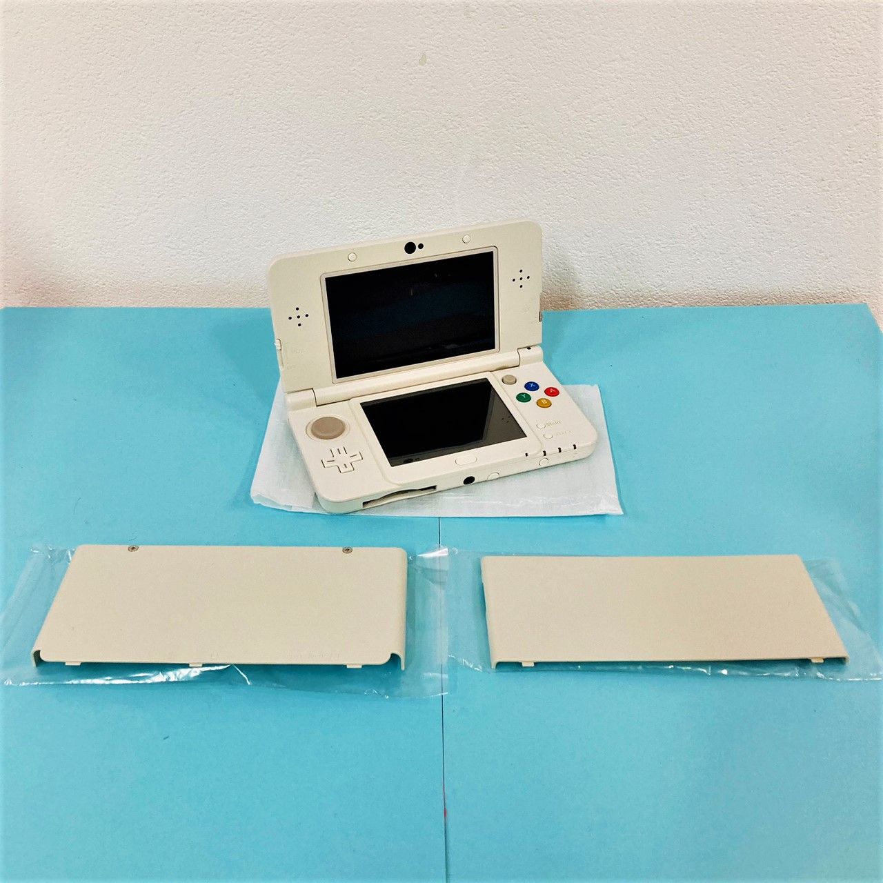 【美品】任天堂 New ニンテンドー 3DS セット 本体 KTR-001 ホワイト 白 きせかえプレート スタートガイド 取扱説明書