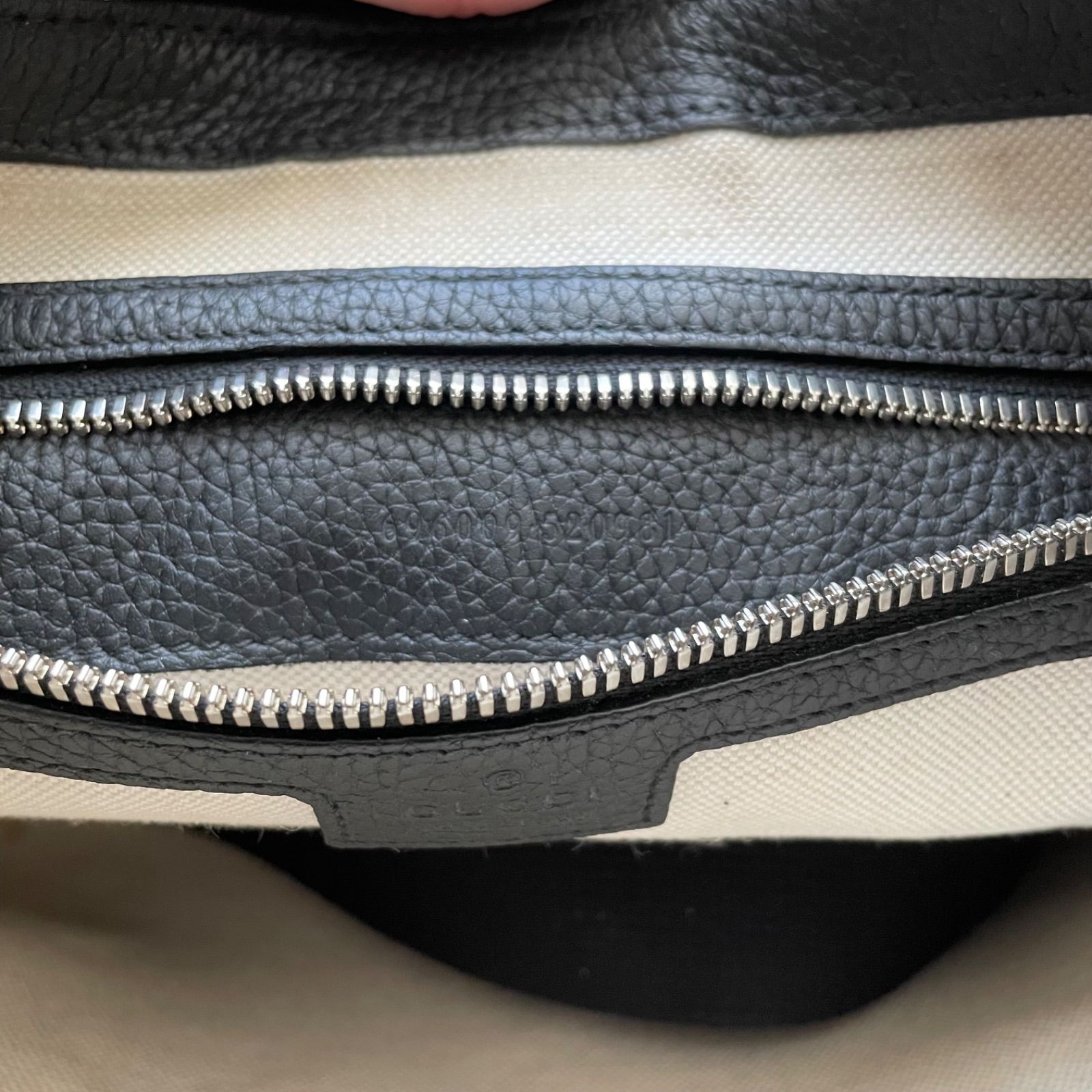 ◎ 極美品 GUCCI グッチ ミディアムメッセンジャー ジャンボGG 