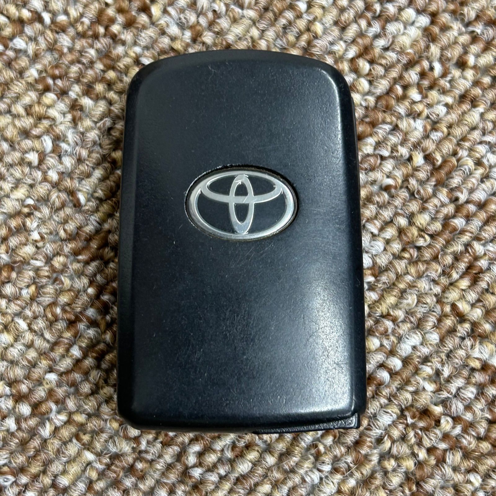 トヨタ　純正　スマートキー  リモコン　片側　両側スライドドア　10個➕3個 スマートキーカバーにプレミアムトーンが続々追加＆ライズ対応