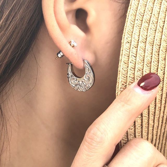 ★激カワ★ ハワイアンジュエリー  ピアス クラシカル プルメリア 片耳
