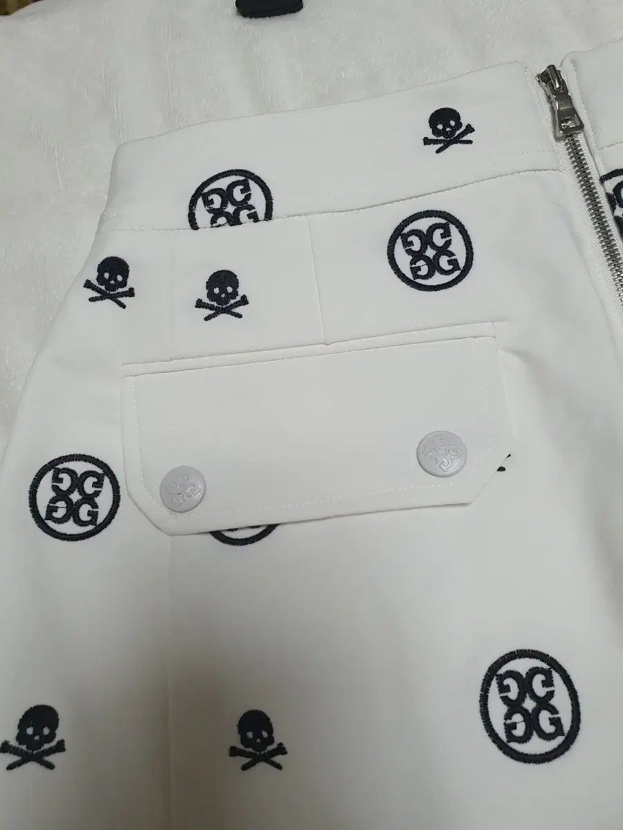 ゴルフスカート