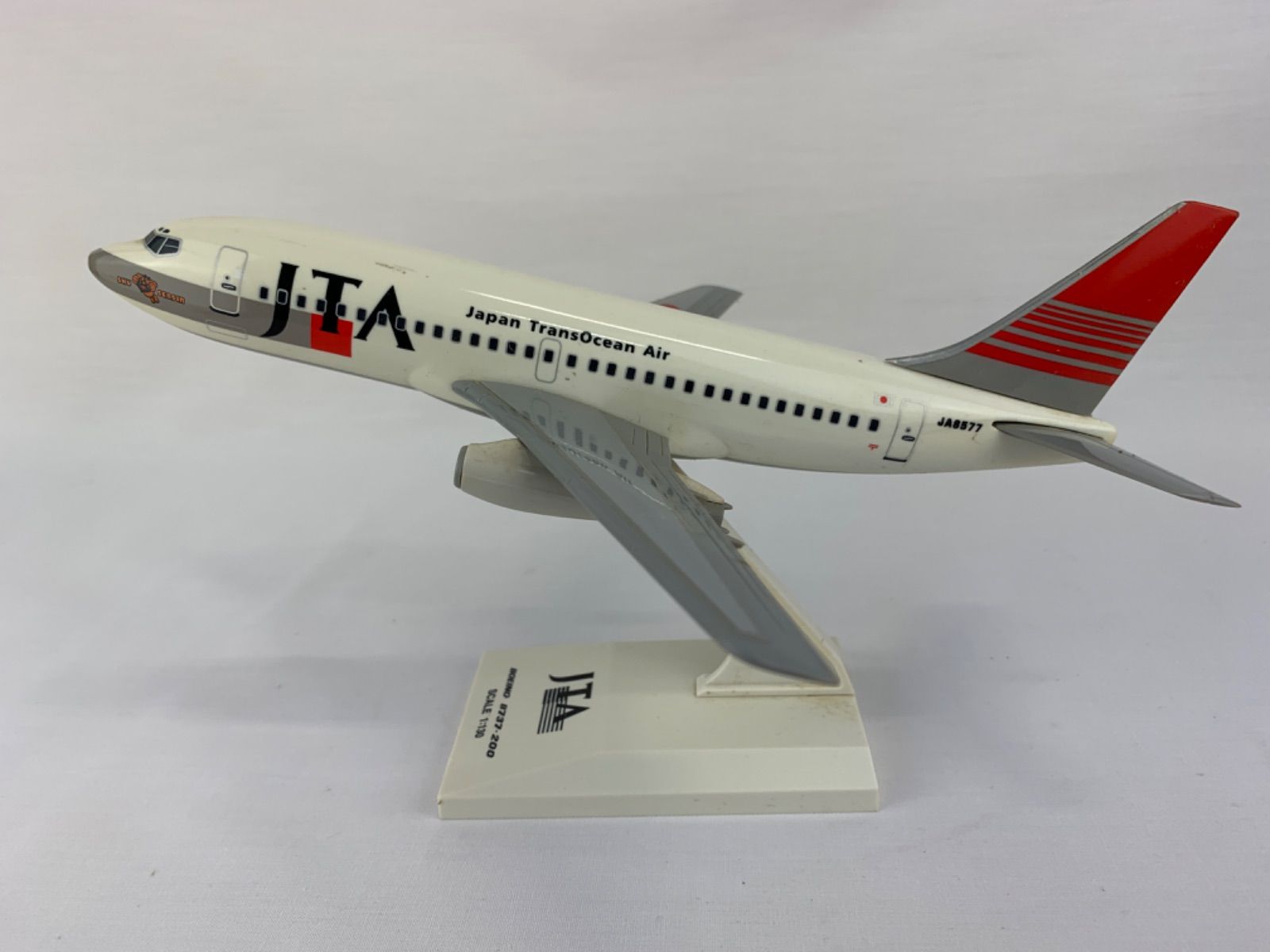 遠東航空　ボーイング 737-200 　1/130スケールモデル 遠東航空 ボーイング 737-200 1/130スケールモデル