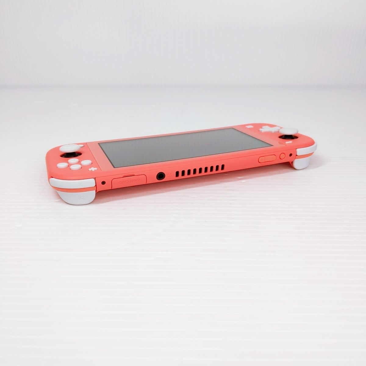 Nintendo Switch Lite コーラル(中古品) 中古】Nintendo Switch Lite