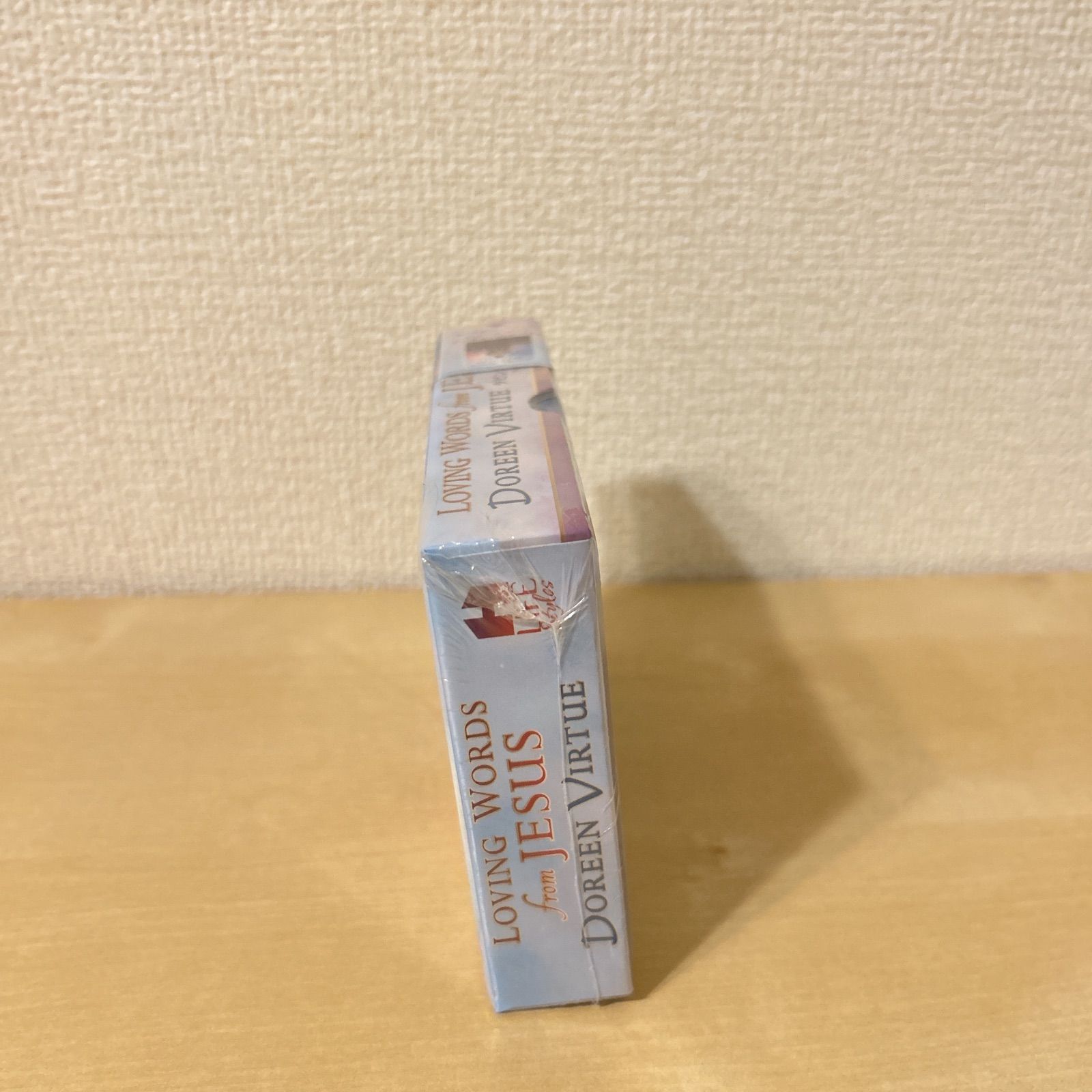 ラビングワードカード 日本語解説書付き 正規品 未使用品 オラクルカード ラビングワードカード フロムジーザス 中古 未使用品 日本語解説