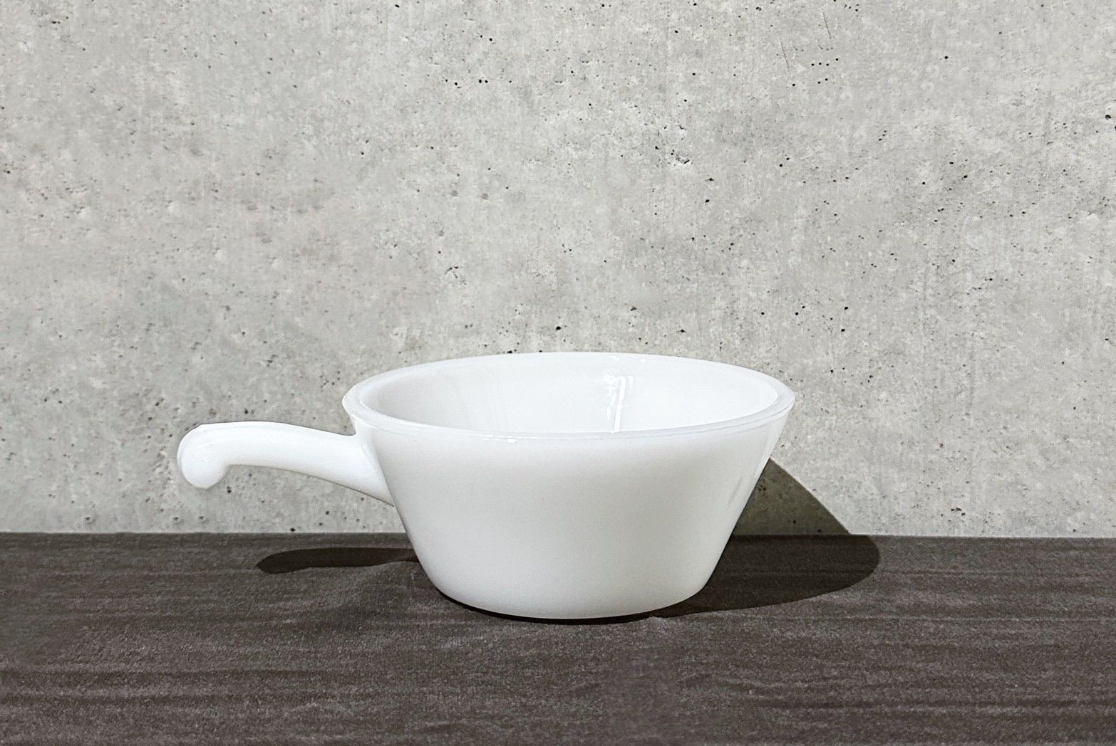 FireKing ファイヤーキング ワンハンドル キャセロール ホワイト