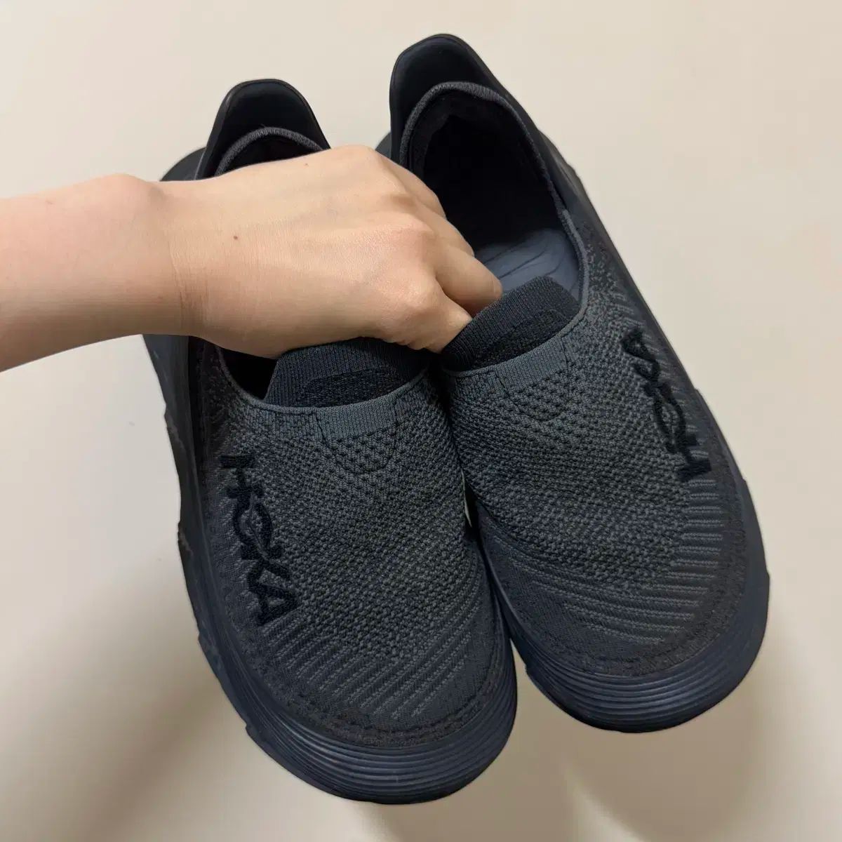 HOKA ONE ONE ホカオネオネ リストア tc 240 スリッポン hoka one