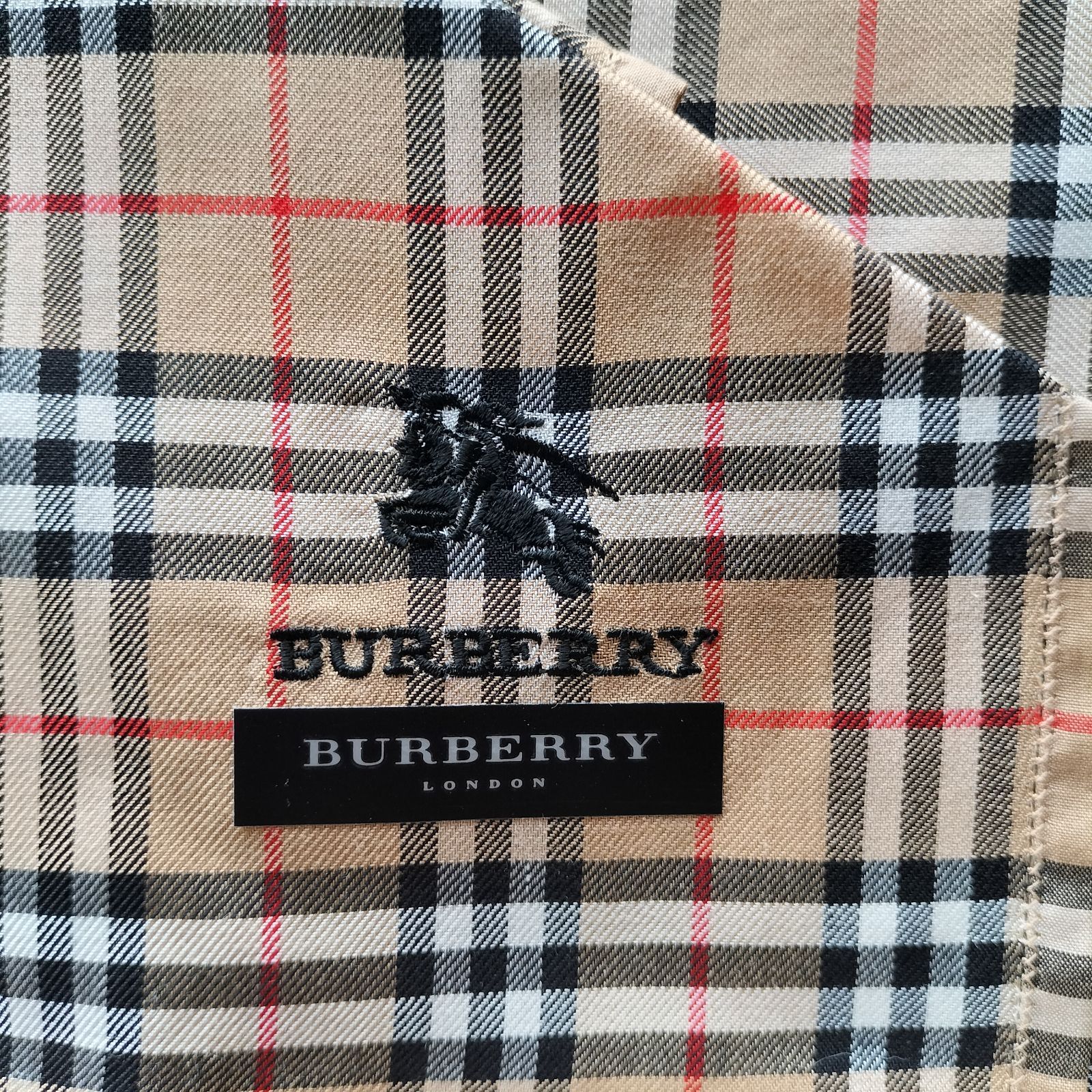 バーバリーハンカチ BURBERRY LONDONメンズハンカチ 王道のデザイン