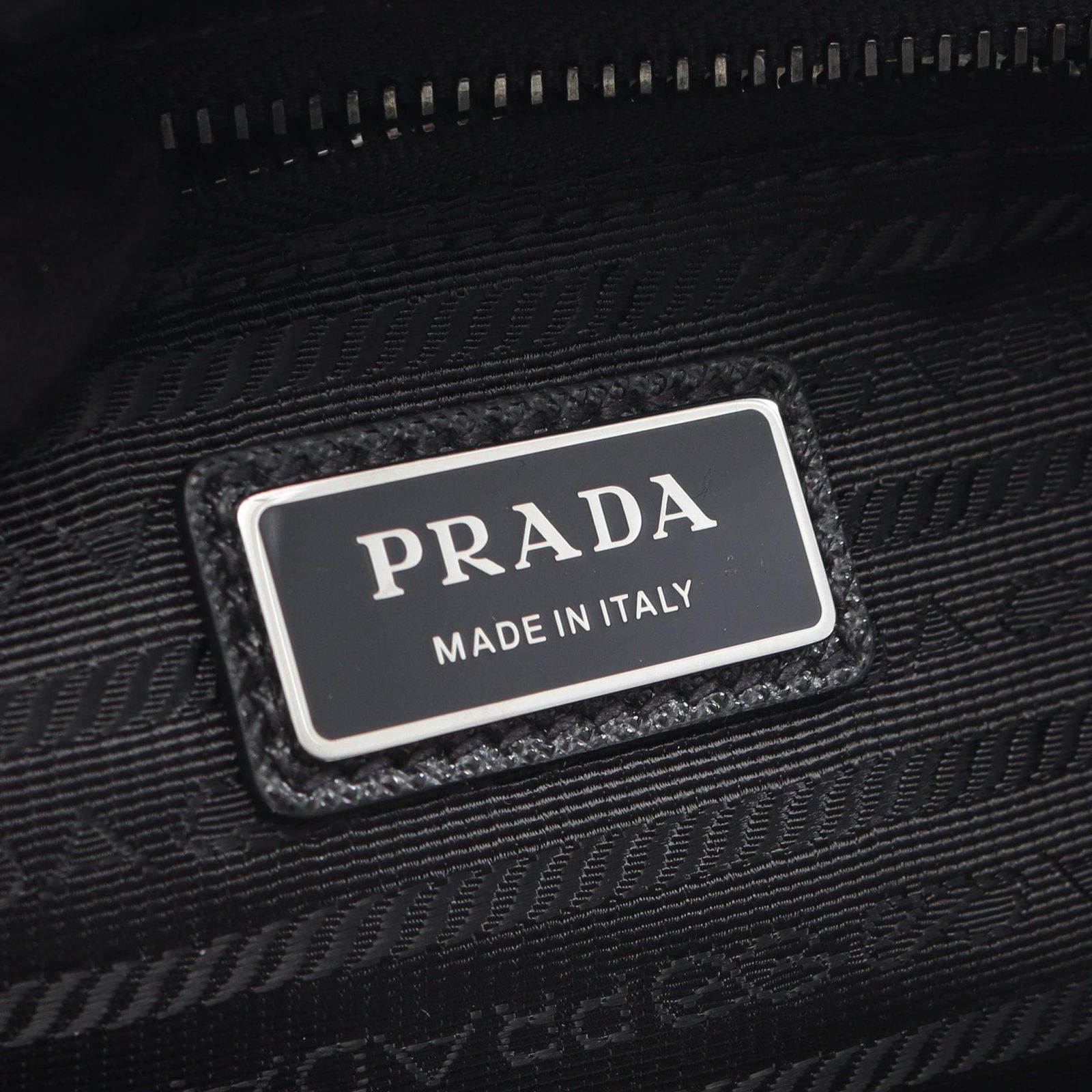 PRADA 2021年限定 Re-Nylon クロスボディバッグ ウエストバッグ プラダ PRADA ウエストバッグ ボディバッグ RE-NYLON TESSUTO+