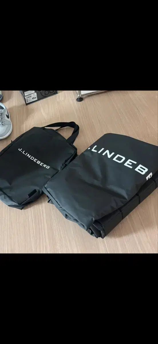 J.LINDEBERG J.リンドバーグ ゴルフバッグ パデッド 航空の カバー ポーチ セット