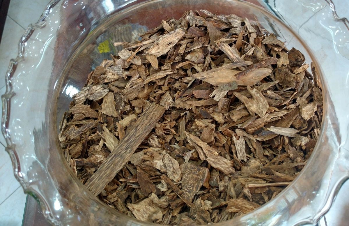 ベトナム産 沈香 香木 伽羅 チップ状 約30g 木片 チップ | 仏具 聞香
