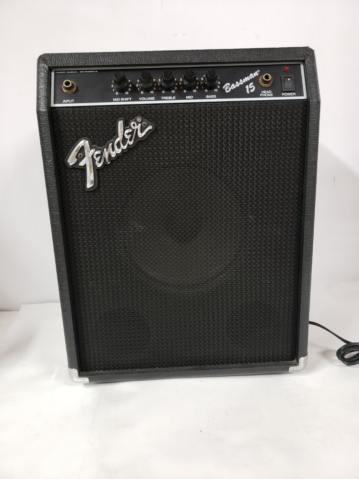 【動作確認済✨美品✨】Fender Bassman 15 ベース用アンプ Fender Japan Bassman 15 - メルカリ