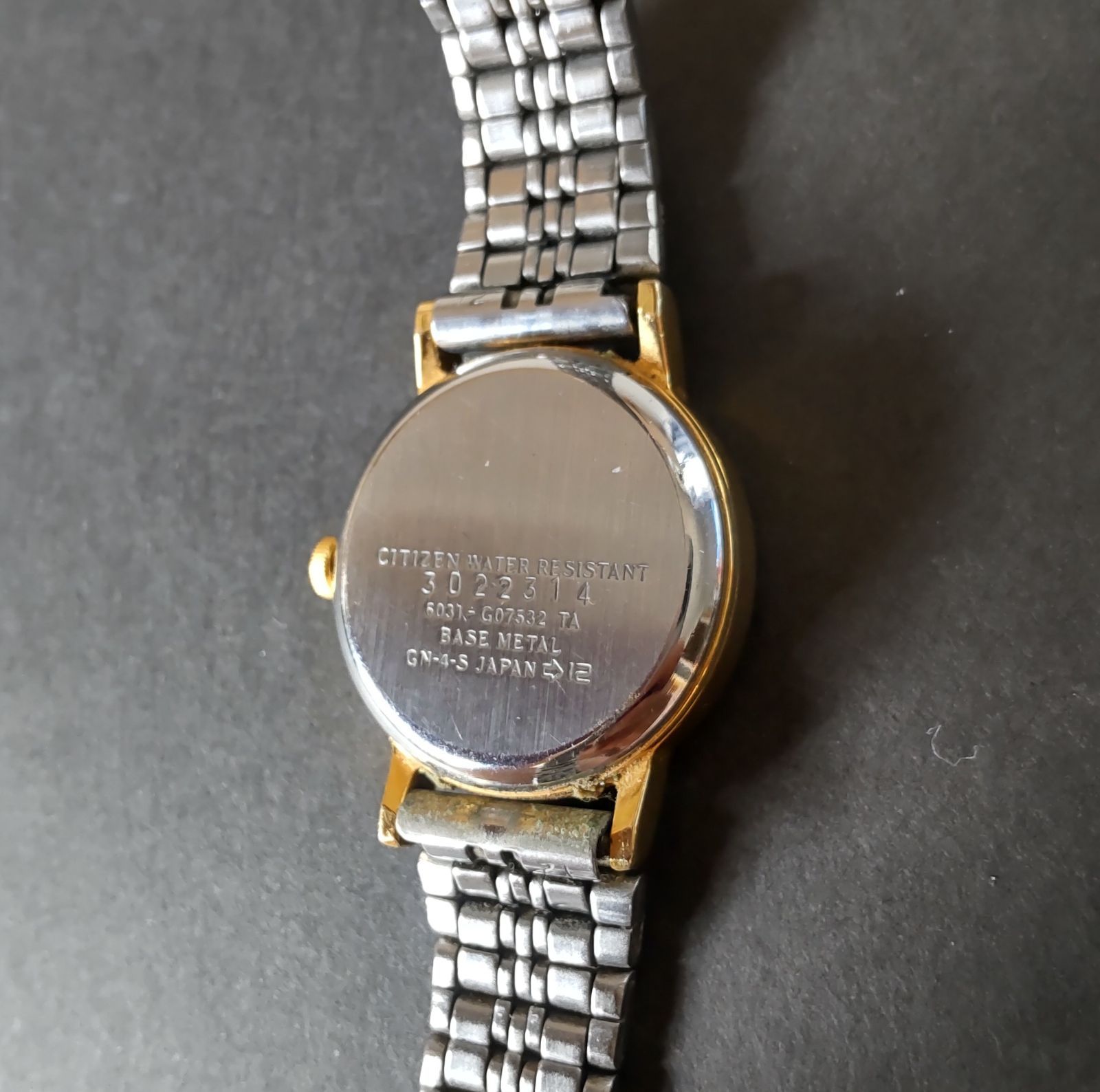 CITIZEN 新品 レディース 時計 シルバー・ゴールド 楽天市場】＼2000円OFF／【名入れ1,000円&ウォッチケース付
