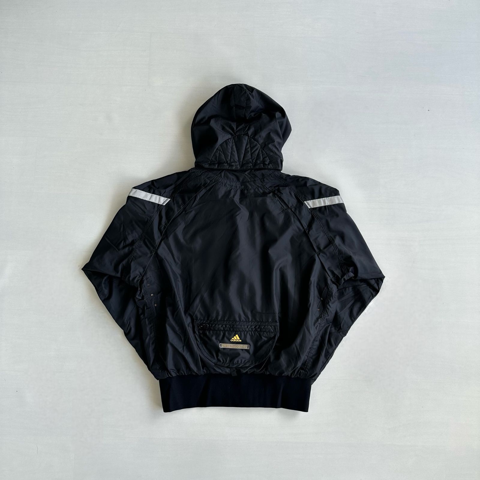 adidas stella mccartney ナイロンジャケット adidas by STELLAMcCARTNEY(アディダスバイステラマッカートニー