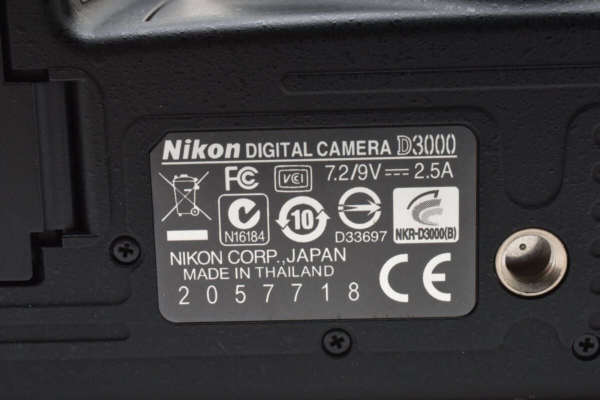 ☆美品☆ショット数855枚☆ニコン Nikon D3000 ボディ AF-S NIKKOR 18