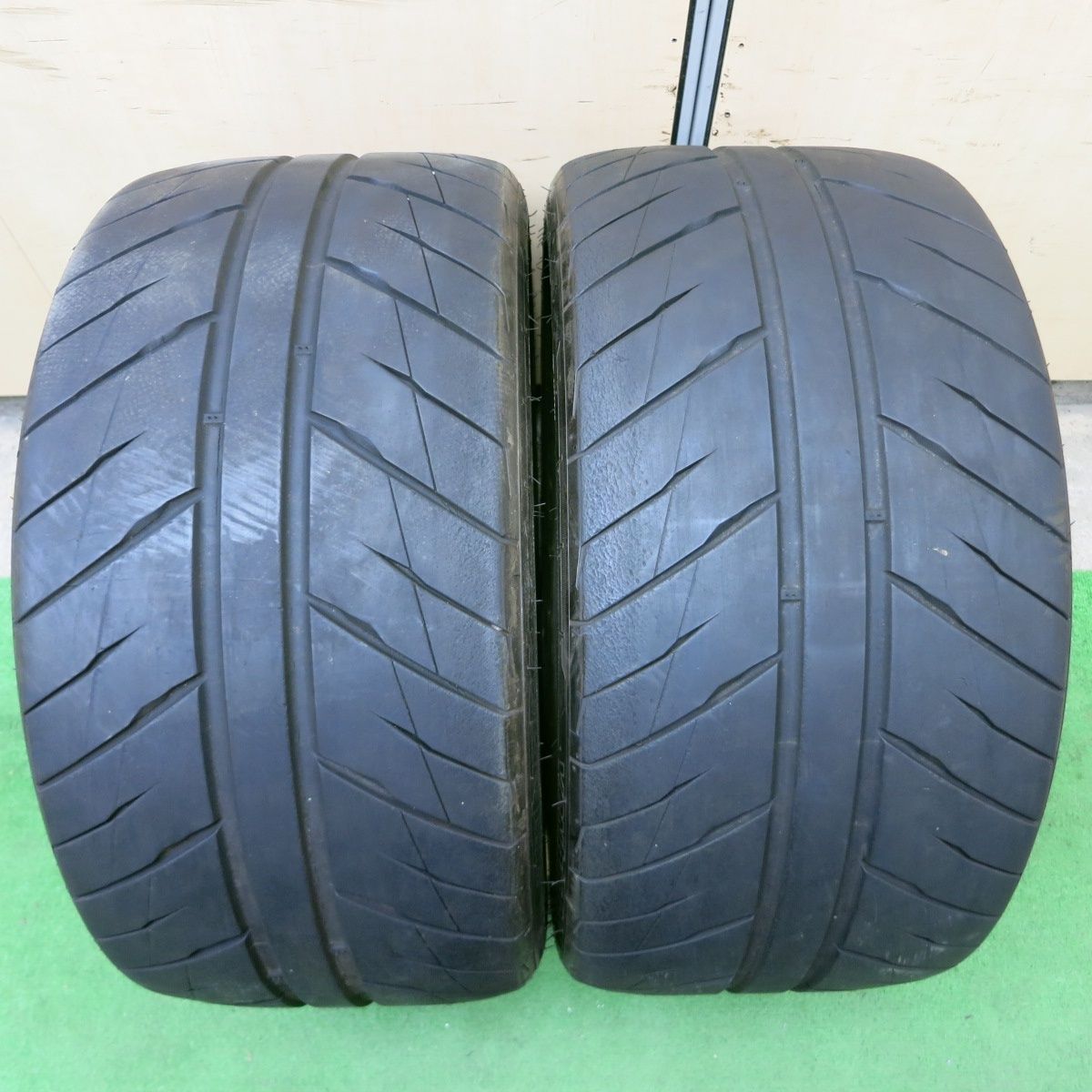 *送料無料* 2本価格265/35R18 ハンコック ベンタス RS4 タイヤ 18インチ ランエボ 等4091302ナノタ