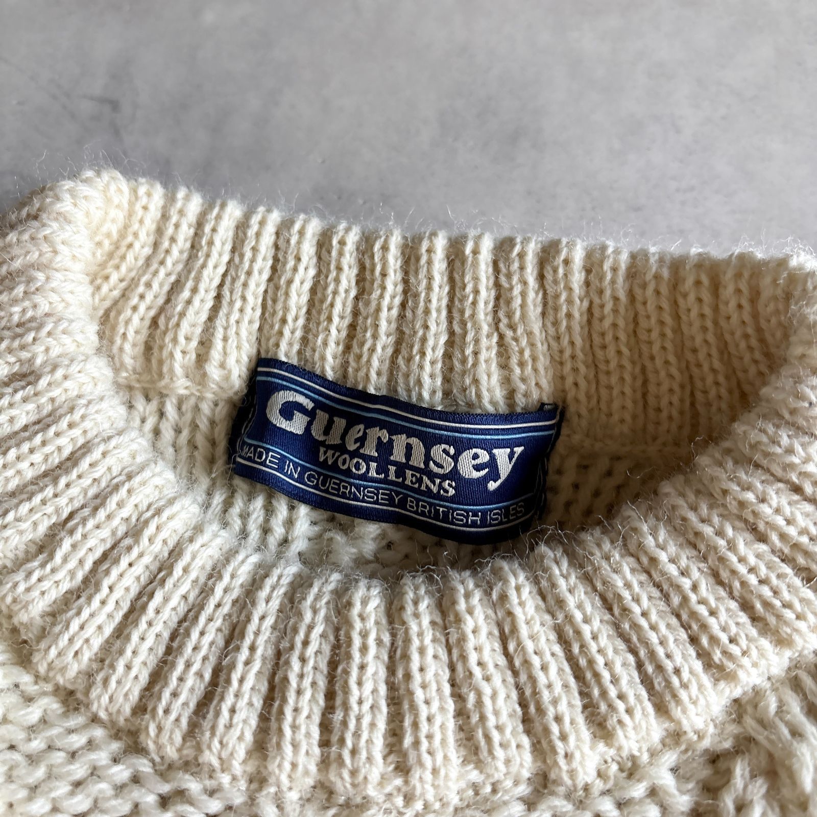 極美品 / Guernsey Woollens ガンジーウーレンズ / 英国製 ウール100 