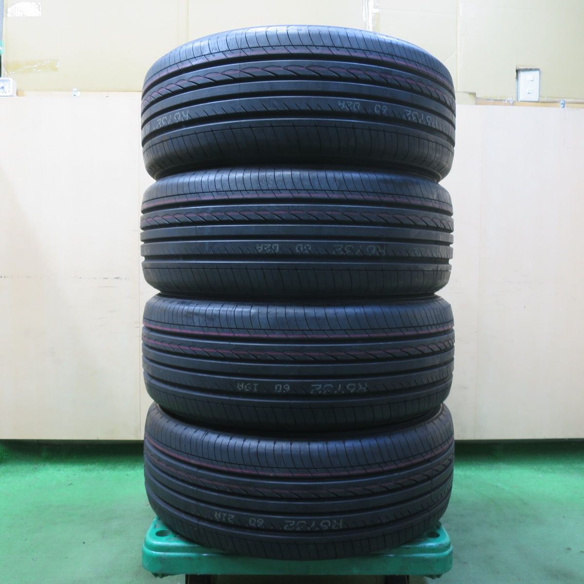未使用！21年☆225/50R18 ヨコハマ アドバン dB デシベル タイヤ 18 