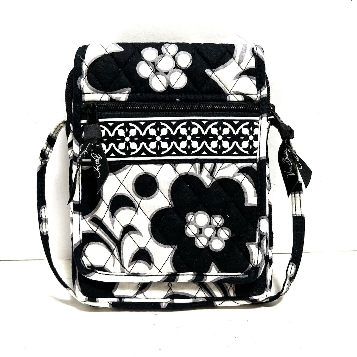 Vera Bradley(ベラブラッドリー) ショルダーバッグ美品  - 白×黒×グレー 花柄/キルティング コットン