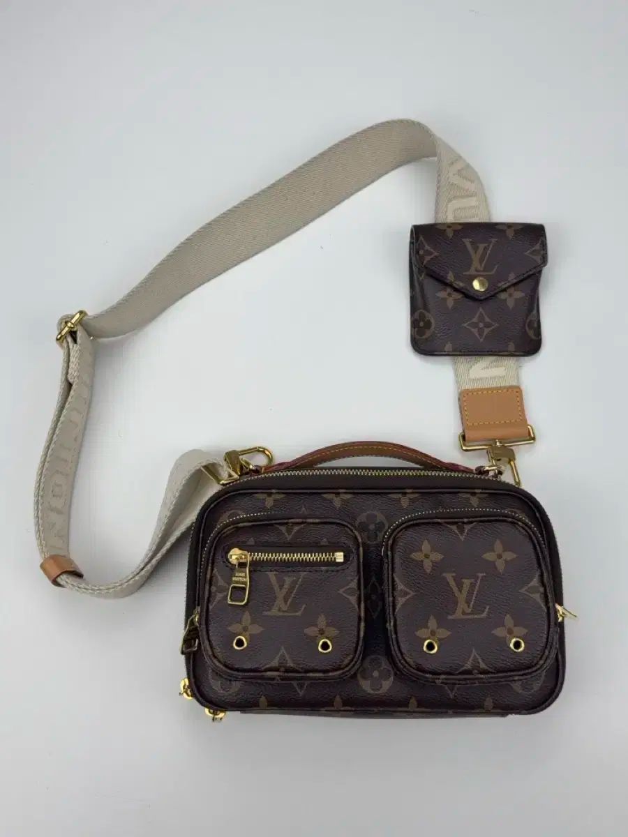 Louis Vuitton ルイヴィトン ユーティリティ クロスボディバッグ モノグラム