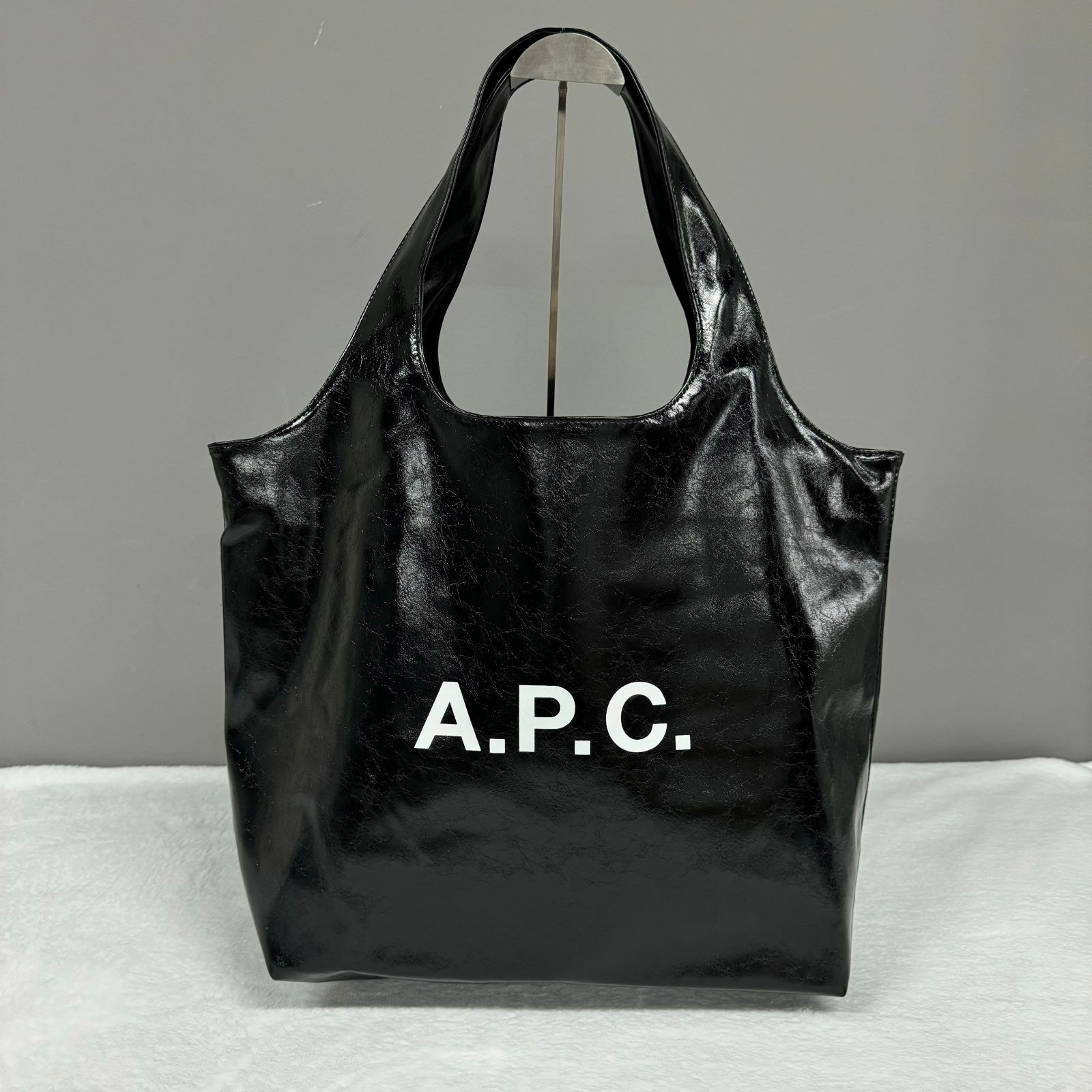 アーペーセー A.P.C. BLACK ニノン トートバッグ ショッピングバッグ