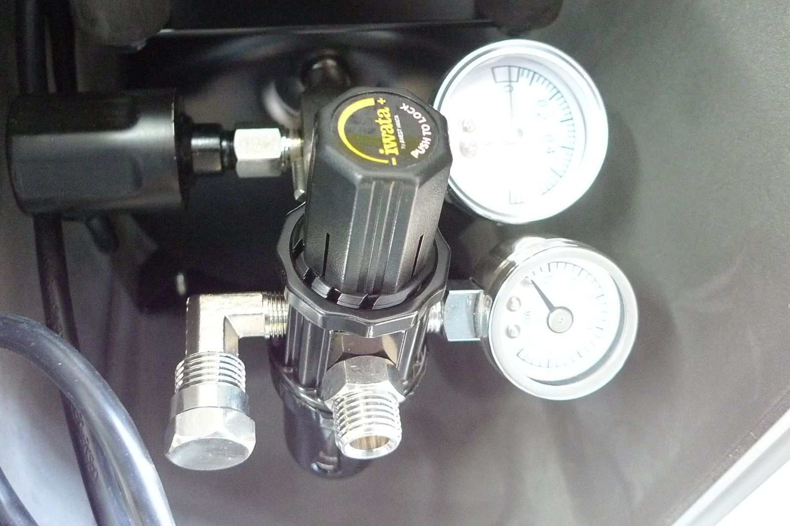 iwata エアーブラシ用オイルフリーコンプレッサ IS-976MB