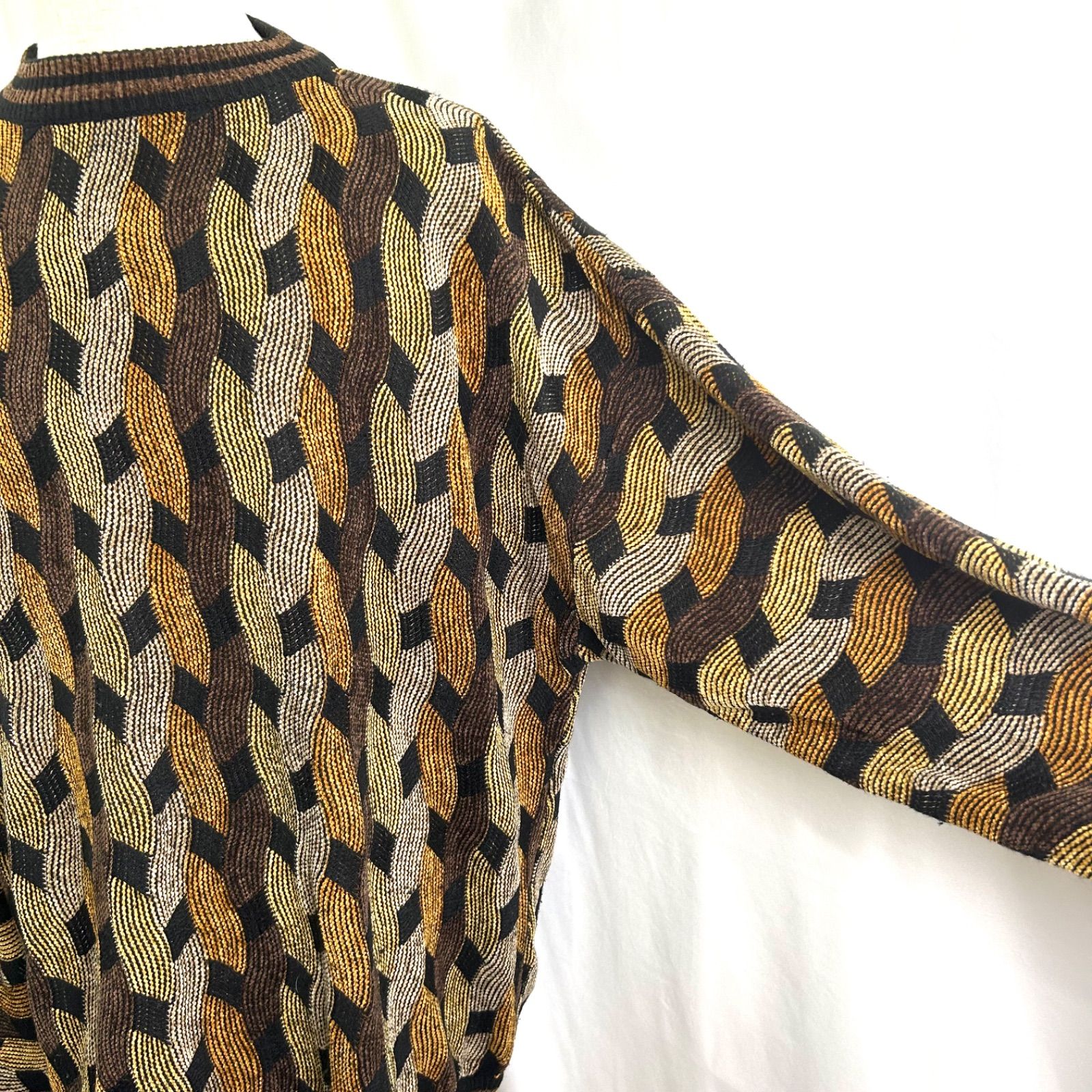 入手困難！【美品】Bergati size 4XL 希少 幾何学模様 クージー風 