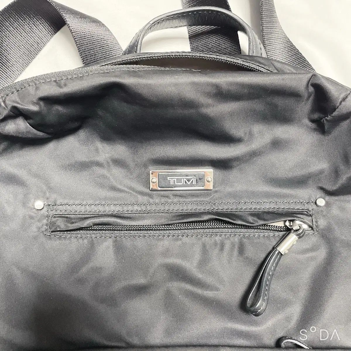 TUMI シルバー ナイロンバックパック NEW Tumi Voyageur HARRIET 14.25” Nylon Laptop Backpack - ZINC w