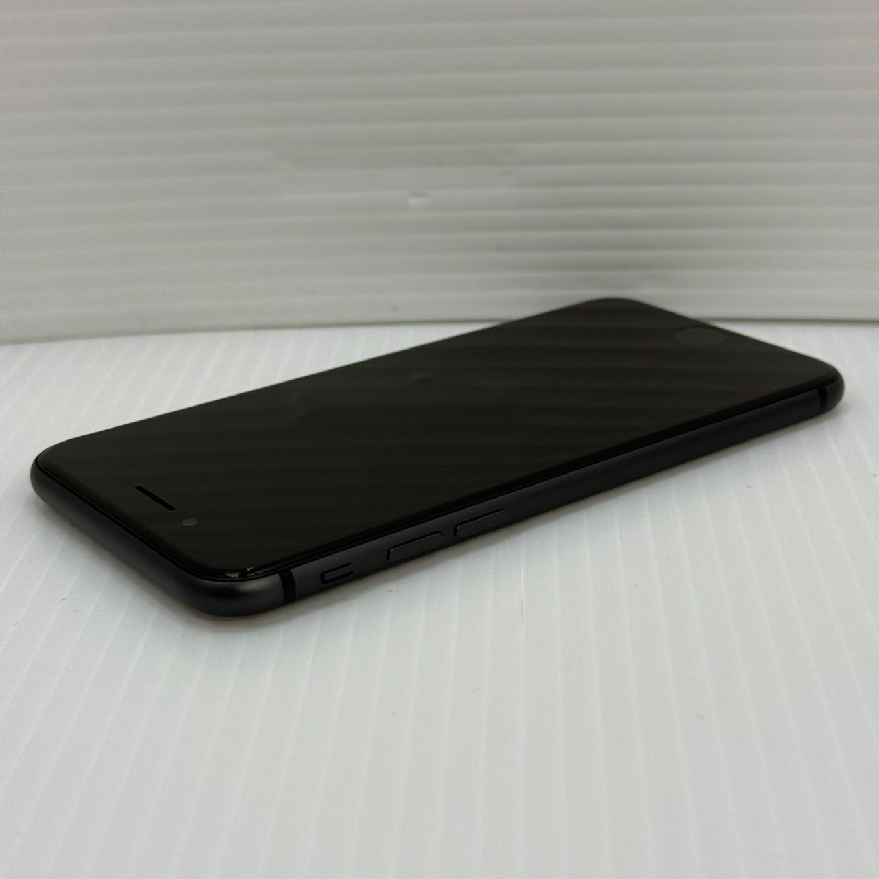 ☆SIMロック解除済☆iPhone8 スペースグレー64GB（MQ782J/A