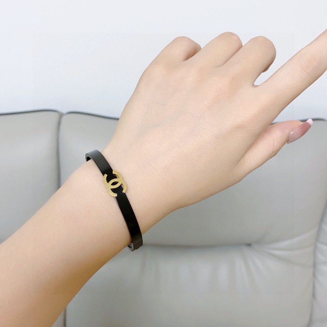 今日特価】Chanel シャネル カーボンブラック ブレスレット-MM