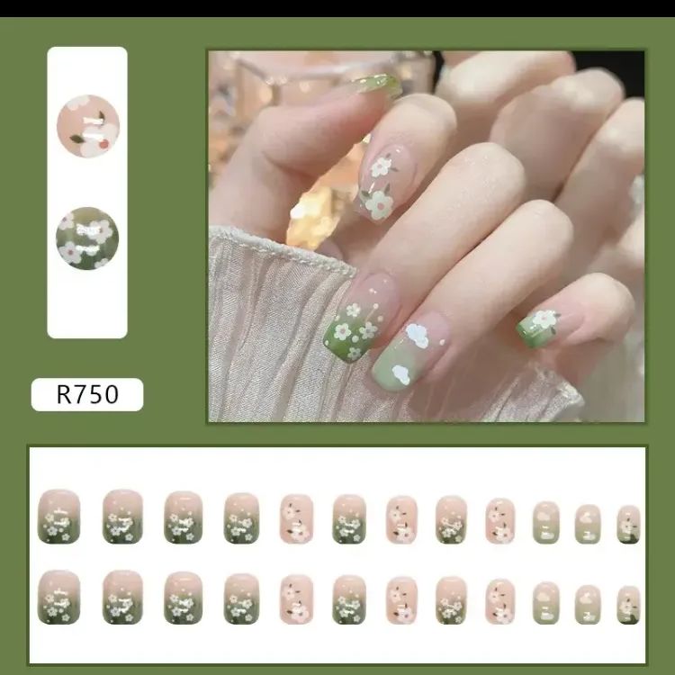 激安ネイルチップ‼️購入後30日以内発送 - メルカリ