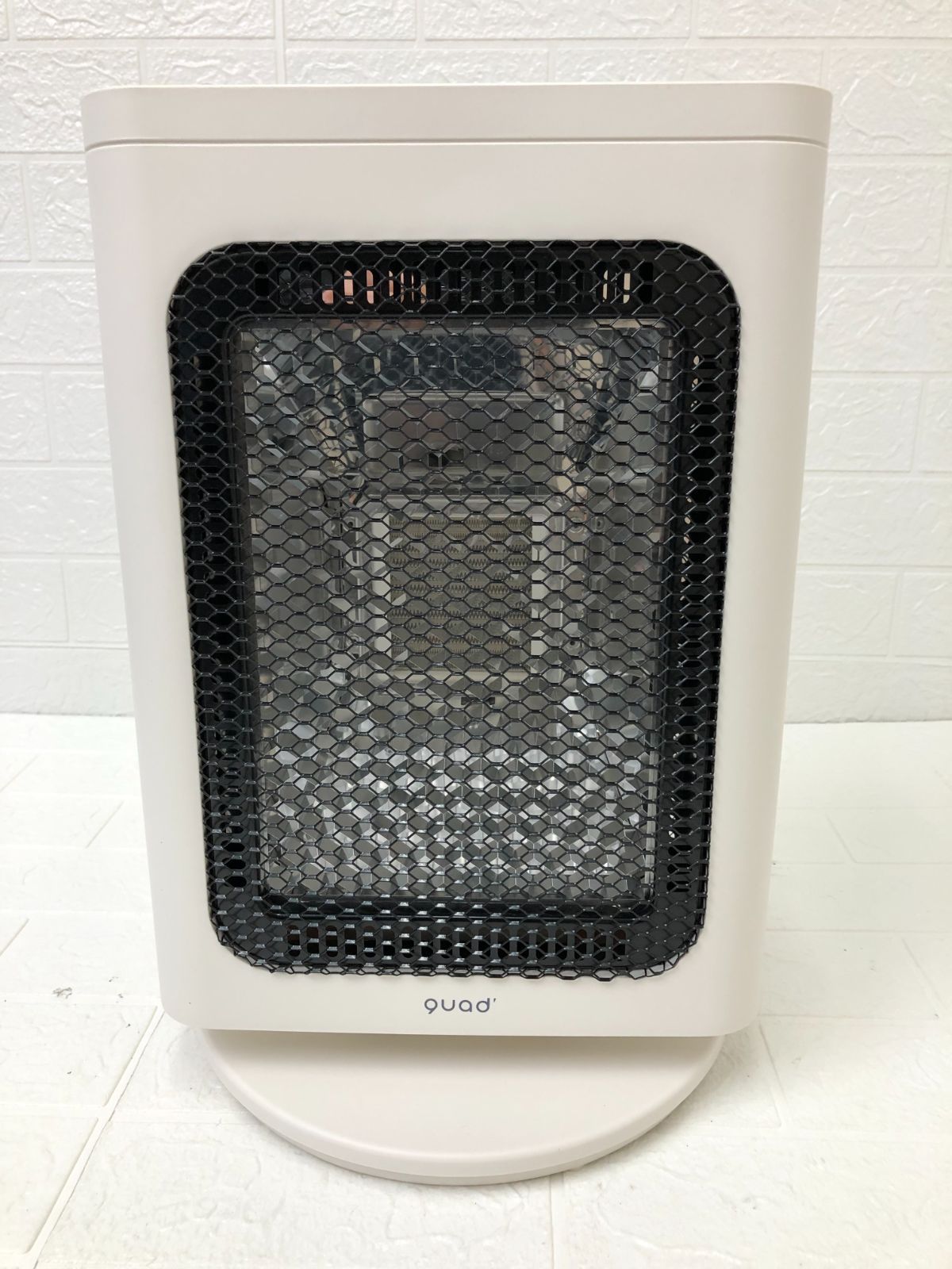 QUADS クワッズ 省エネリフレクトストーブ REFLECA QS327 2024年製