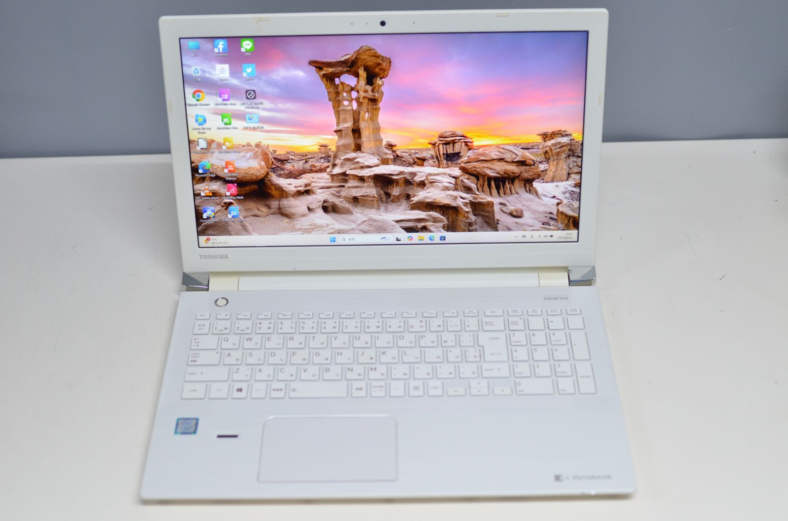 ノートパソコン本体 Core i7-7500U/ブルーレイ/Windows10 中古ノートパソコン 東芝 T75/CWD i7-7500U 新品SSD512GB