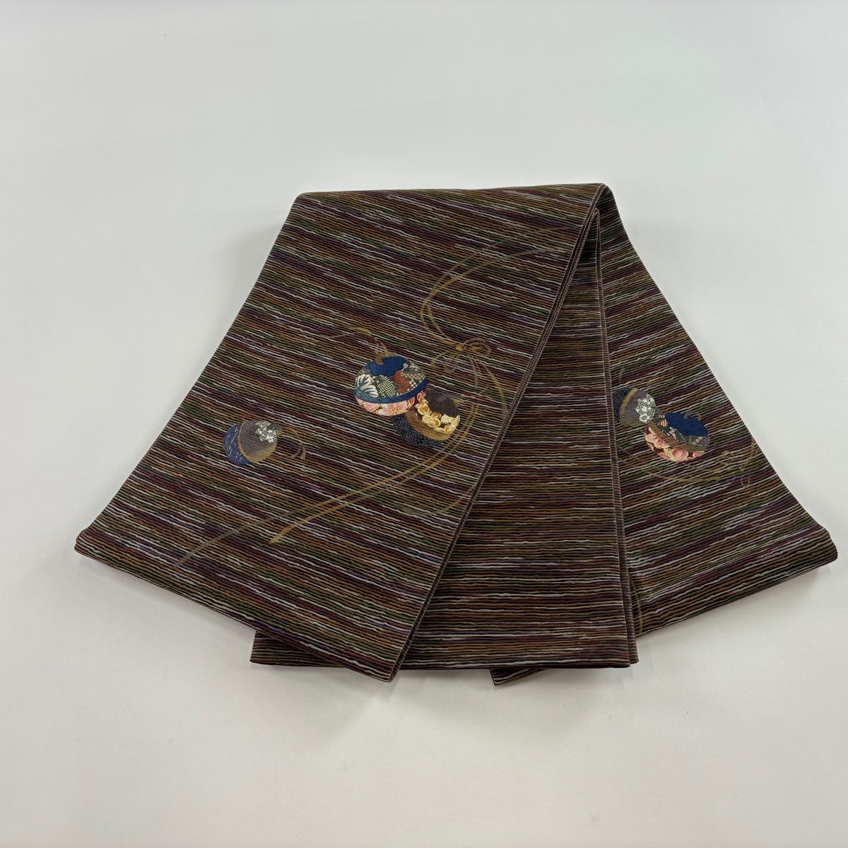 袋帯 美品 秀品 鈴 草花 金彩 茶紫 お太鼓柄 正絹 【中古】 - メルカリ