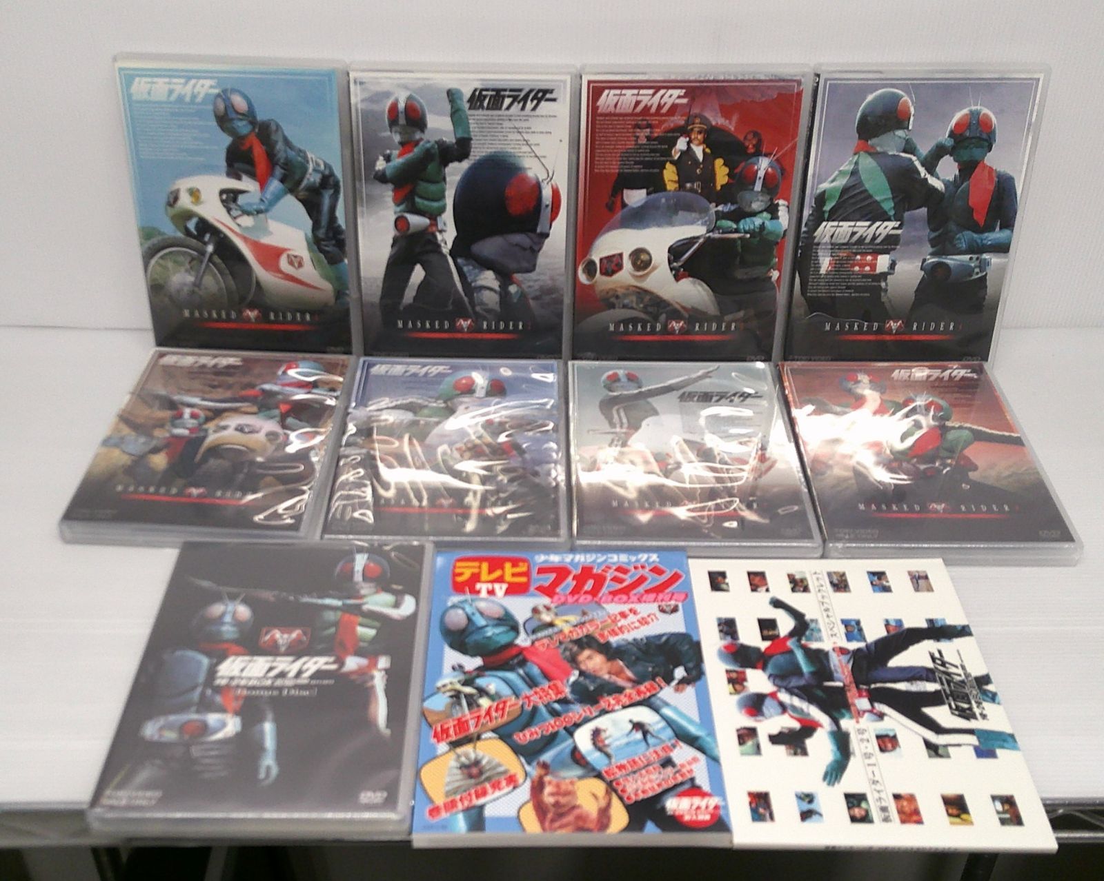 開封品】仮面ライダー1号2号 DVD-BOX[限定版]【ディスク3割れ