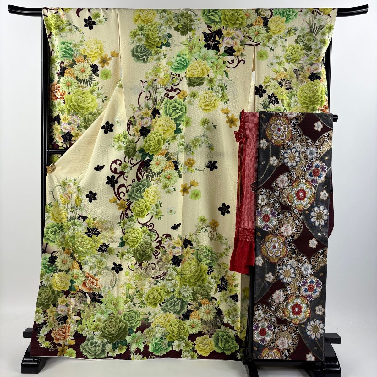 裄70.5 絶品 煌めきある薔薇にアゲハ蝶 振袖 正絹 U-4055 振袖 身丈169cm 裄丈67cm M 袷 袋帯フルセット 薔薇 蝶 金彩