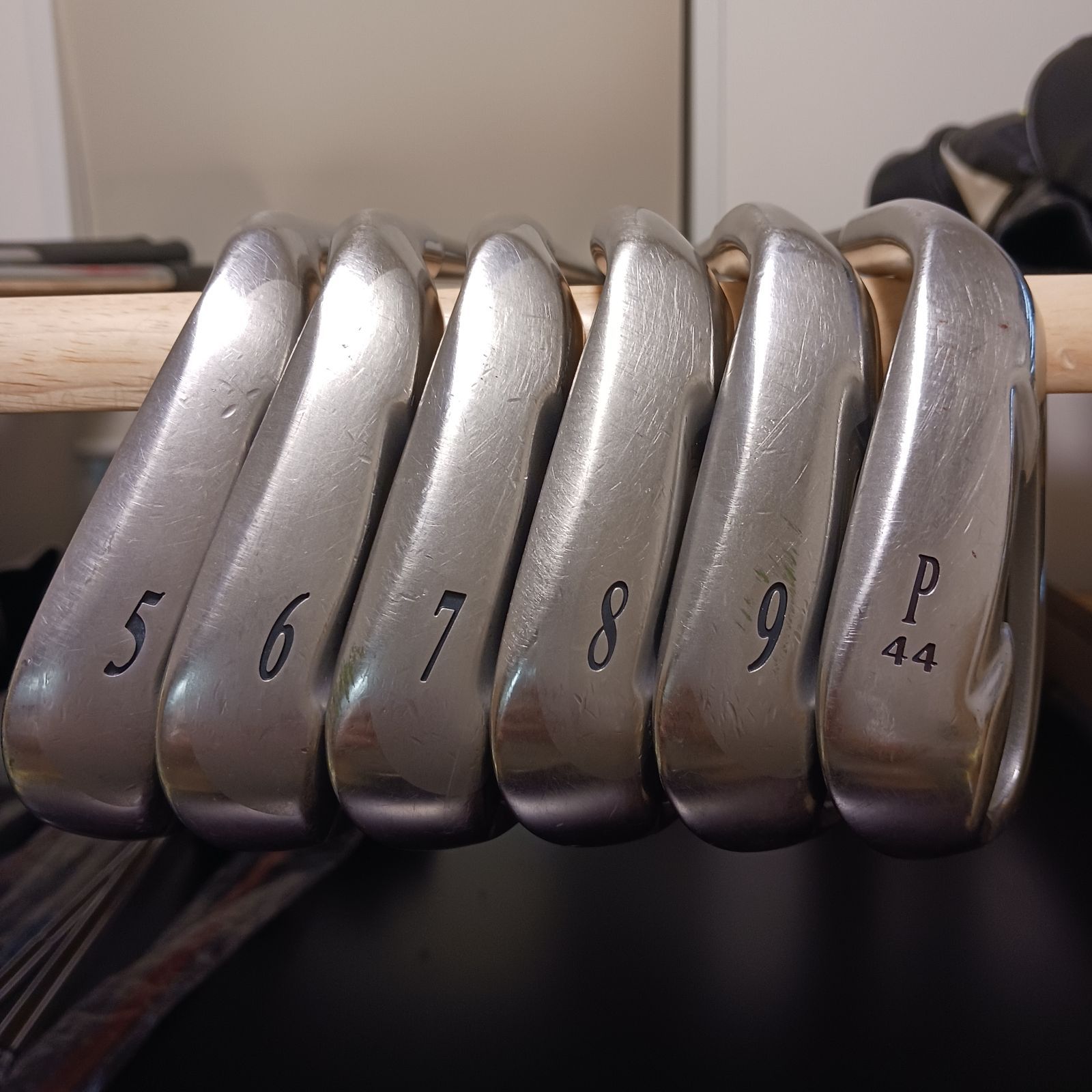 ゼクシオ　エックス　アイアン５本セット（６−Ｐ） ゼクシオ エックス アイアン(5本セット) N.S.PRO 920GH DST For